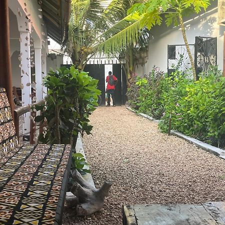 Bed and Breakfast Fish House Nungwi Exterior foto